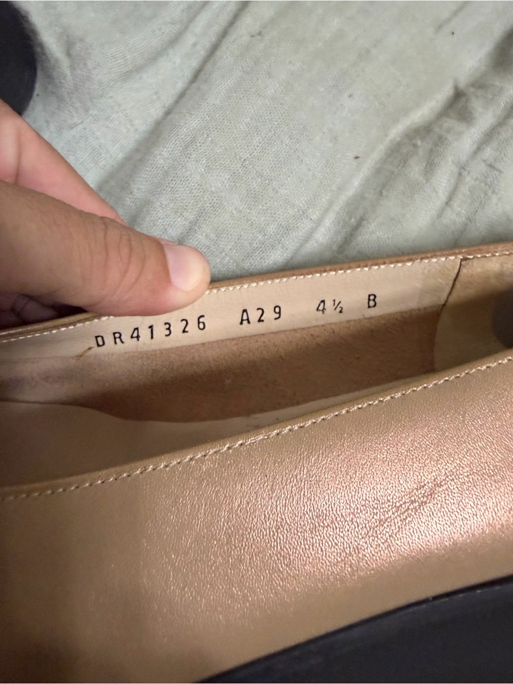 Salvatore Ferragamo Tan and Black Leather Cap-Toe Ballet Flats size 4.5 - Picture 10 of 10